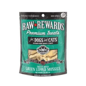 Canine and feline treats with green-lipped mussels for joint support.